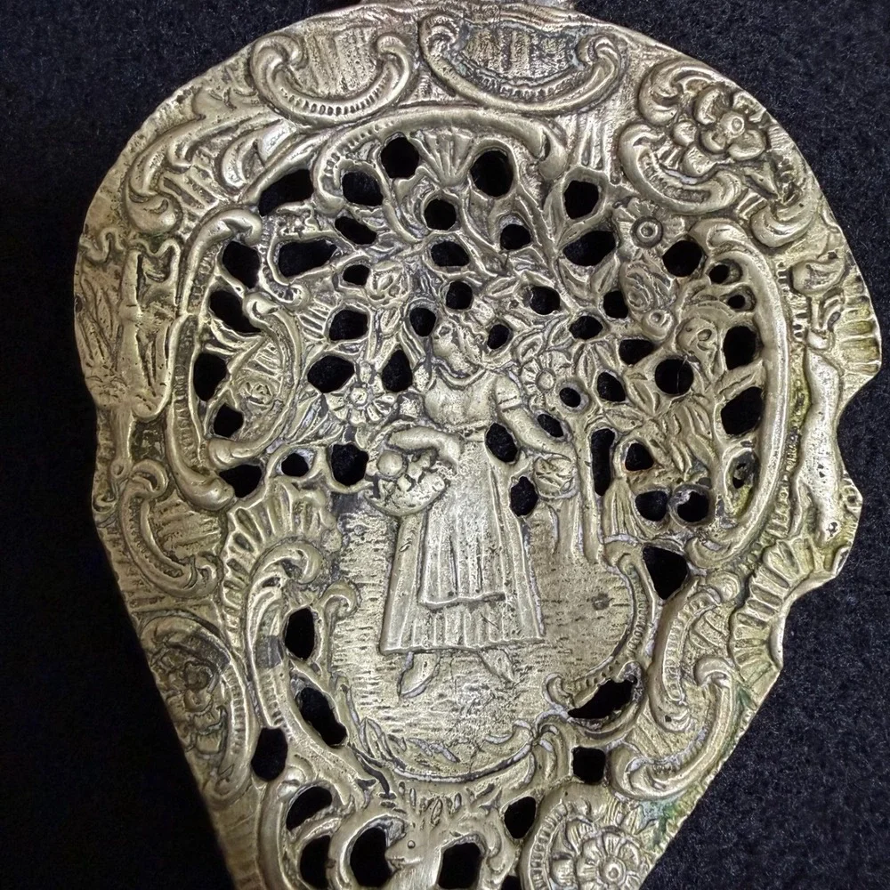 AntiqueBrass Cake Server Ornate Filigree Mermaid Fleur-de-lis Pastry Lifter‎ 10